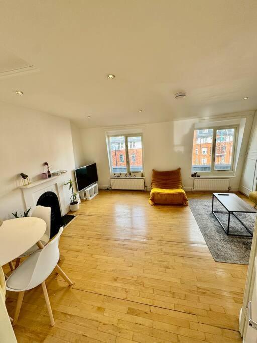 Victoria - 1 Bedroom Appartment 4 People London Exteriör bild